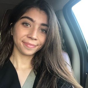 Meet your Posher, Caroline